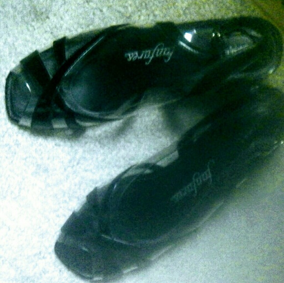 FanFares Black and Clear - Picture 8 of 8